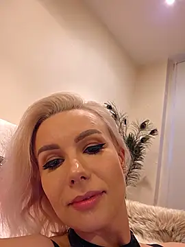 XXX chat uživo modela AureliaDoux