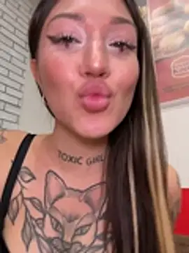SaintSquirt's Live XXX Chat