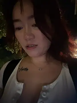 mollymm 即時 XXX 聊天