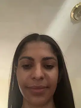 karlatiburcio's Live XXX Chat