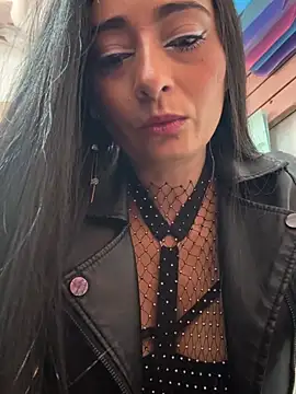 IsabellaMariet Chat XXX in diretta