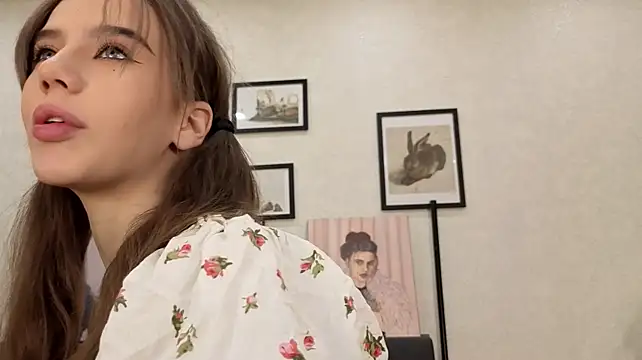 XXX chat uživo modela dolly_ll