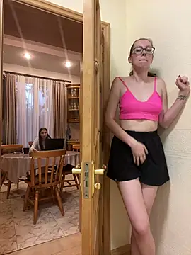 دردشة RussianGirls_ الجنسية المباشرة