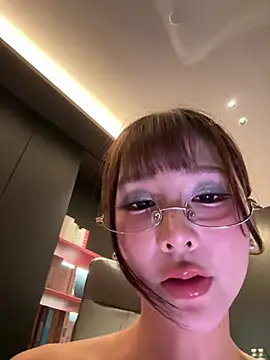 nidekikibabe-2026's Webcam Show