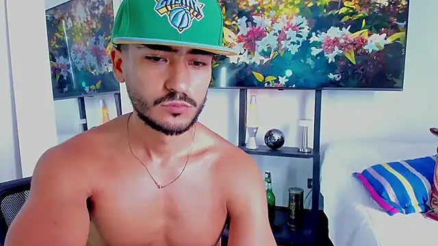 david__johnson372 élő XXX-chatje
