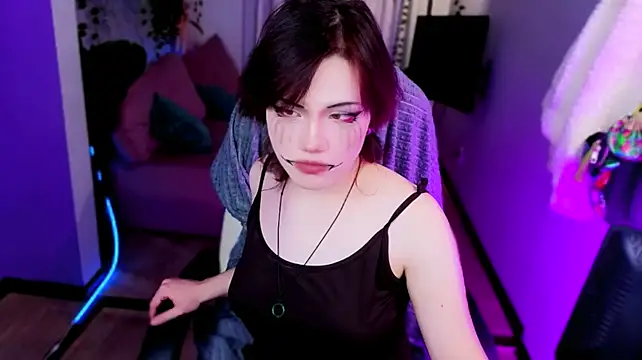 _Arlie_ Adlı Modelin Canlı XXX Sohbeti