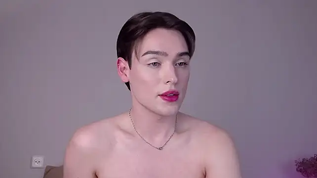 RobbyCharming 即時 XXX 聊天