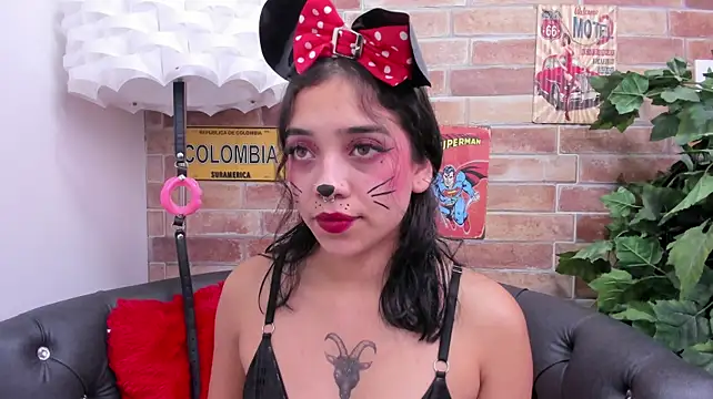 foxy_hannahn Live XXX chat