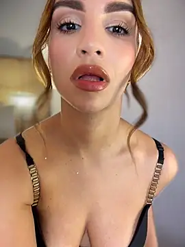 Lia_Brooks live XXX chat