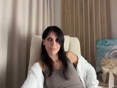 Chat XXX ao vivo de InjaAtHome
