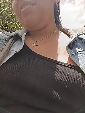 SARA_21-'s Live XXX Chat