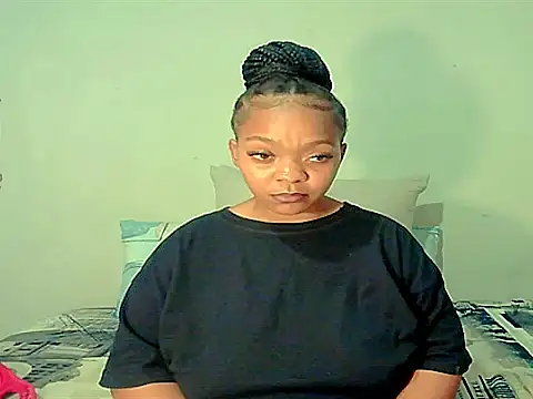 ebonyshy123 Live XXX-Chat
