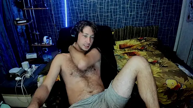 CuteBoy228 Adlı Modelin Canlı XXX Sohbeti