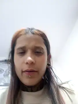 Lya_Ross19: απευθείας συνομιλία ΧΧΧ
