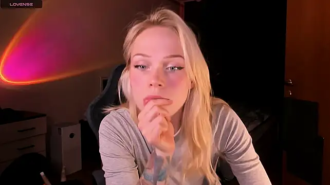 Polusladkoye live XXX chat