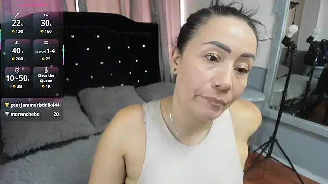 gaby_trent live XXX chat