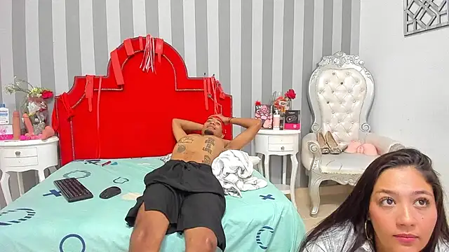 CaroyAndy Chat XXX in diretta