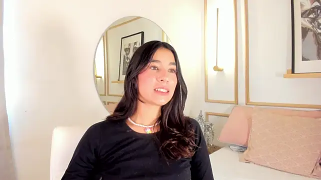 XXX chat uživo modela Nanami_