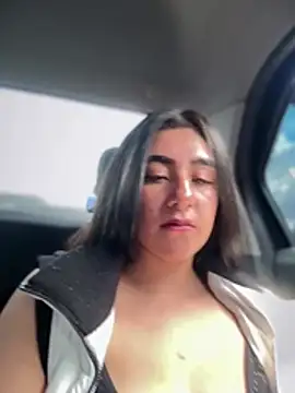 CAROLINE__07's Live XXX Chat