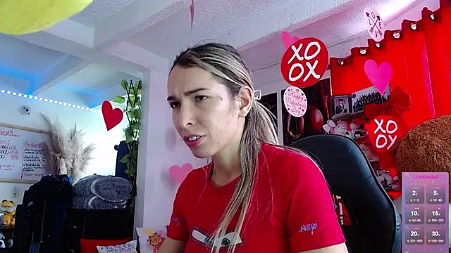 Niky_777 – Naživo XXX chat