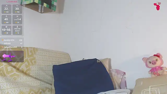 Chat XXX en directo de BiirdyDavis