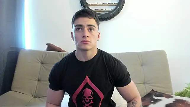 צ'אט XXX בשידור חי של Enzo_Vega