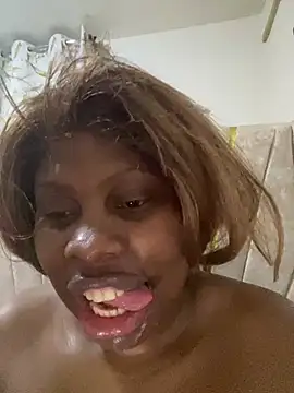 Mayrahroo55's Live XXX Chat