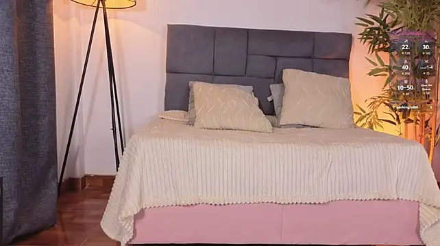 SweetiePie_3 라이브 XXX 채팅