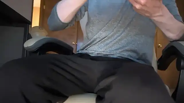 Opondestre00420 – Live XXX-chat