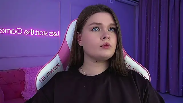 CrystalLyonsn Live XXX chat
