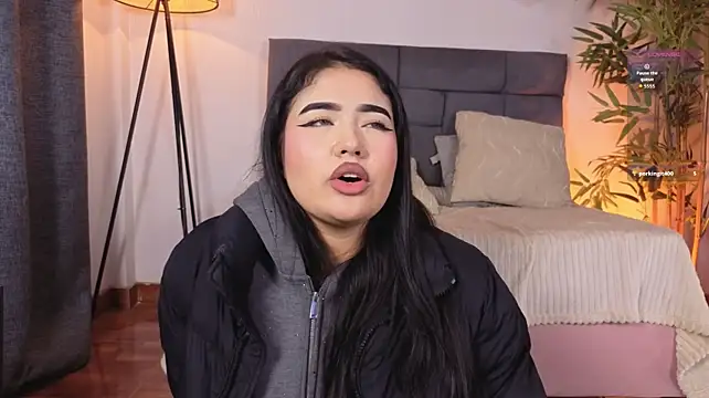 SweetiePie_3: απευθείας συνομιλία ΧΧΧ