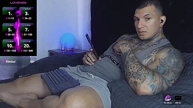 XXX chat uživo modela Shane_Clay