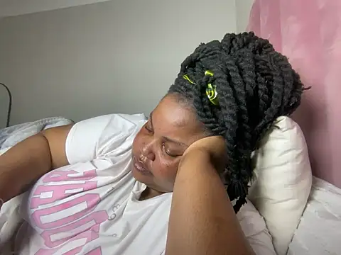Chat +18 de MissLola27 ao vivo