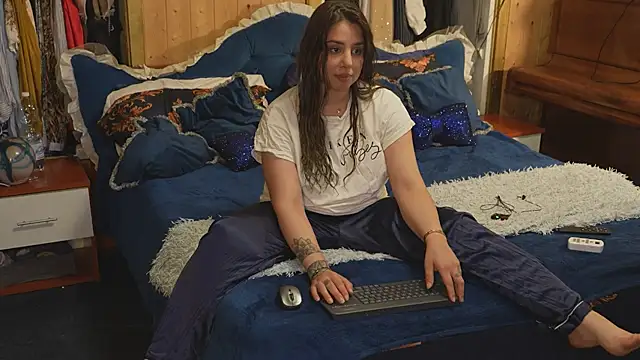 VanessaDoyle Chat XXX in diretta