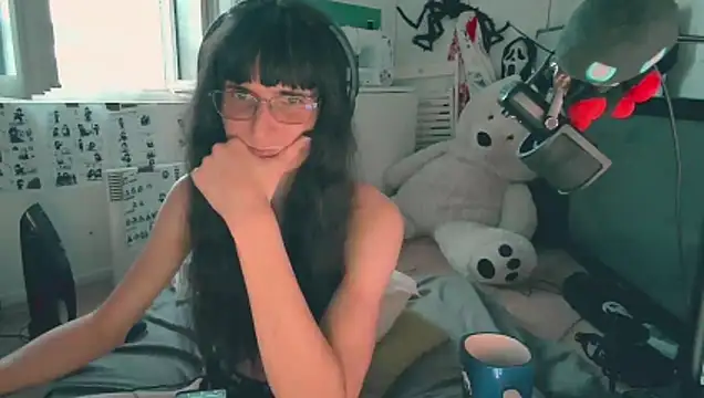 CeriseLapine's Live XXX Chat
