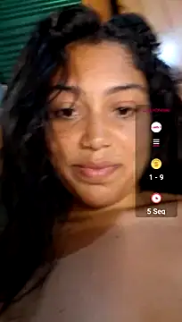 Putaalexa Adlı Modelin Canlı XXX Sohbeti