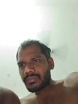 Daddyishere_19 Adlı Modelin Canlı XXX Sohbeti