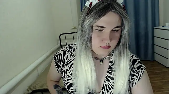 EvaMiron's Live XXX Chat