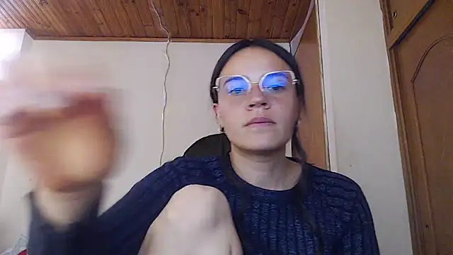 Shanel_Lozano Adlı Modelin Canlı XXX Sohbeti