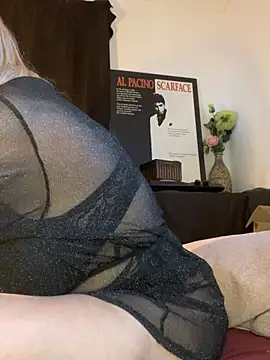 DivaVonTease Adlı Modelin Canlı XXX Sohbeti