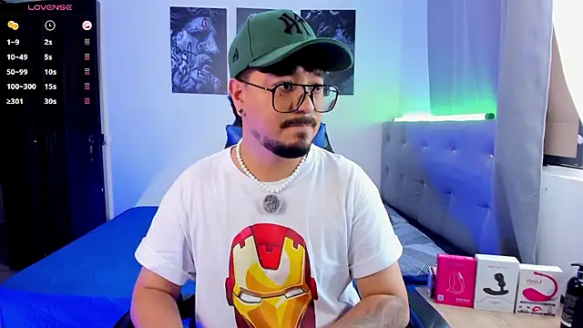 XXX chat uživo modela DaviidEvans_