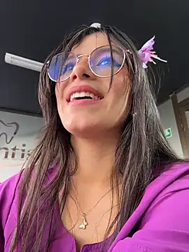Chat +18 de iris_cuteface ao vivo