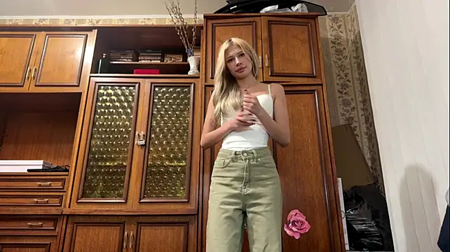 LichiAmane Adlı Modelin Canlı XXX Sohbeti