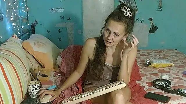 brighteyes77 XXX чат на живо