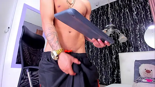 Damian-Lux Chat XXX in diretta