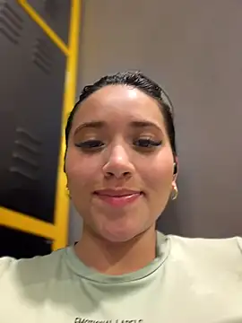 Veronica_Wins_'s Live XXX Chat