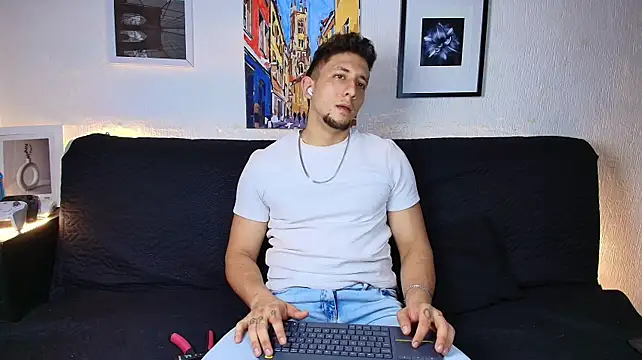 Živý XXX chat SR_EMILIOCUM