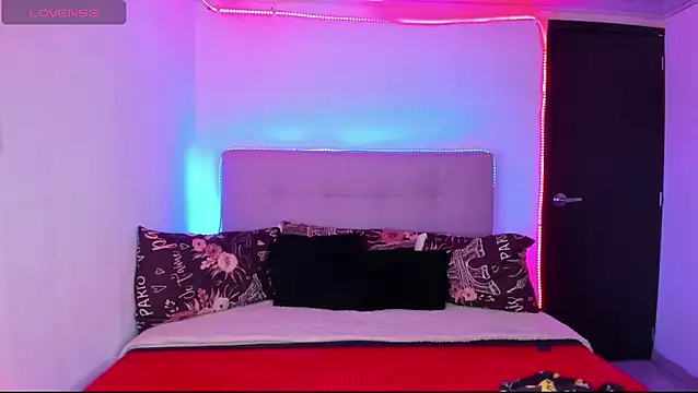 Ethan_Boyy élő XXX-chatje