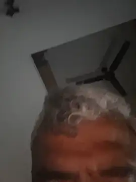 צ'אט XXX בשידור חי של mature55