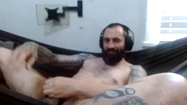 AceSpinning_DJ Show in webcam